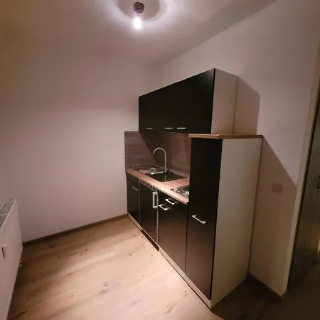 아파트 Neu Renoviert Parkplatz *